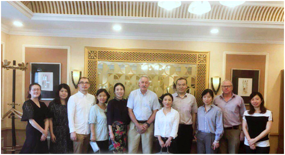 尊龙凯时集团与荷兰王国卫生参赞在青岛举行会晤