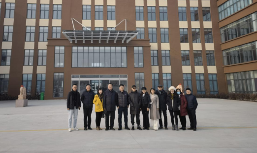 观唐文化董事长李保刚等一行莅临尊龙凯时集团观摩指导